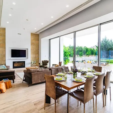 ヴィラ Goudi Goudhi