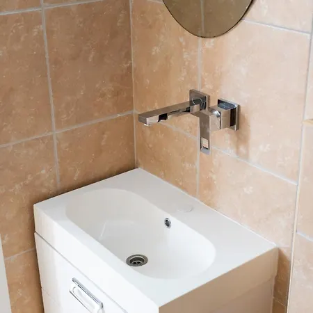 ヴィラ Goudi Goudhi